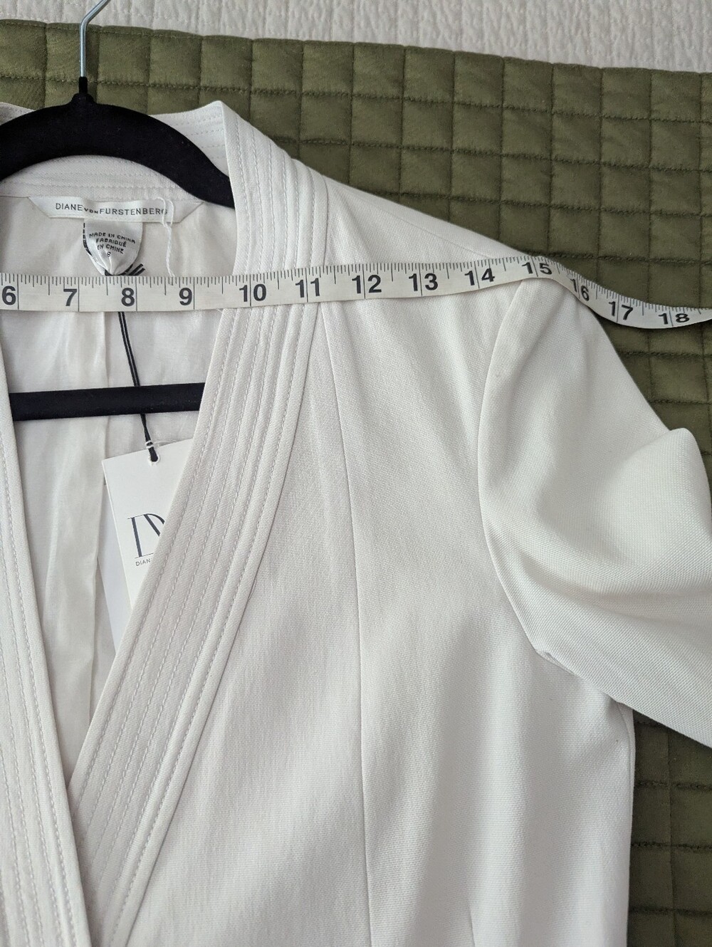 Diane Von Furstenberg Geo Lined Blazer Size 6 Off-White - Picture 12 of 13